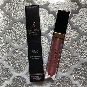 Artistry Signature Color Light Up Lip Gloss